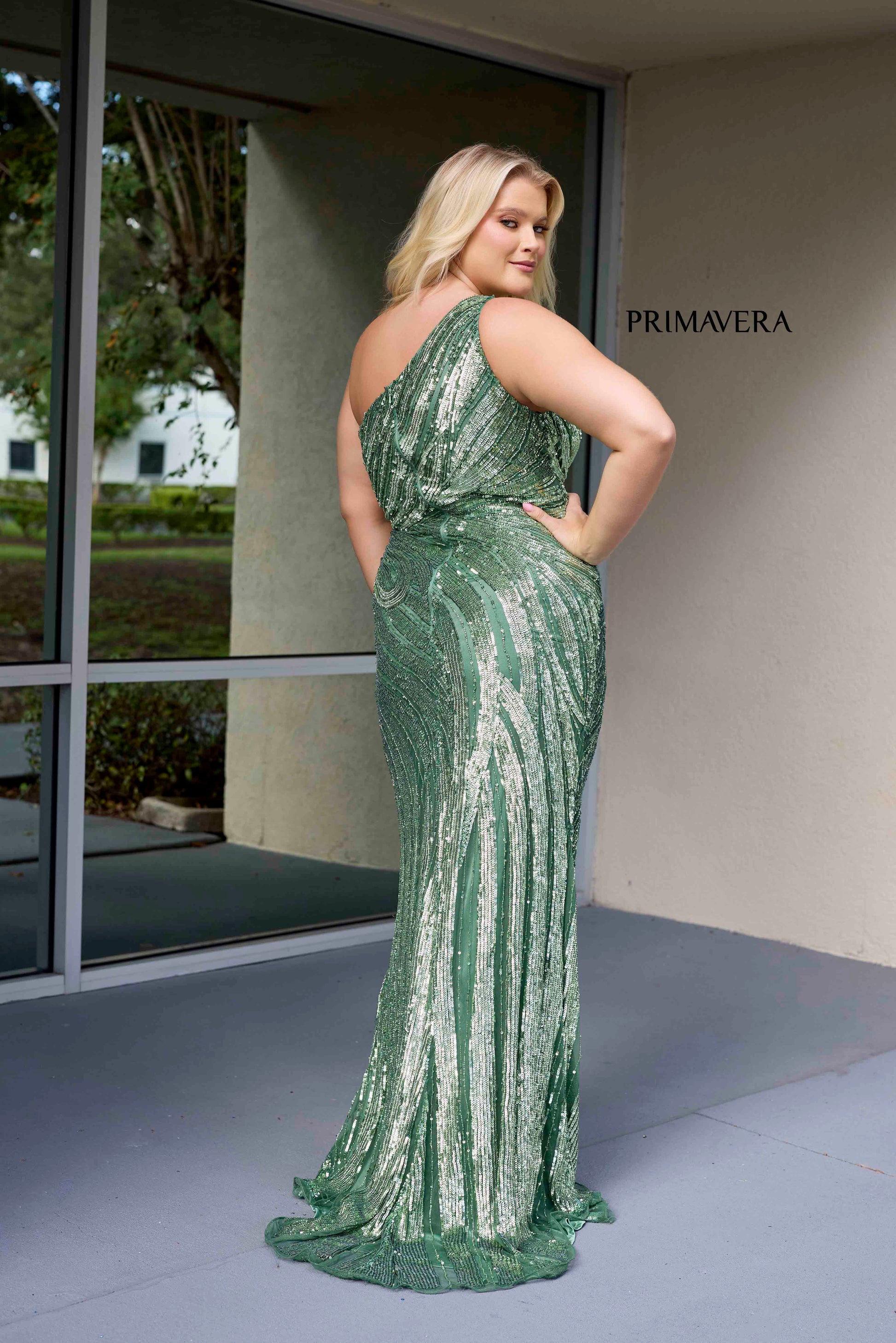 This elegant Primavera Couture 14075 plus size prom dress boasts a stunning one shoulder design with intricate sequin detailing. Perfect for formal occasions and pageants, this gown will make you stand out with its glamorous and luxurious look. Feel confident and beautiful in this figure-hugging and elegant dress.

Sizes: 14W-24W

Colors: Grape, Peacock, Red, Sage Green