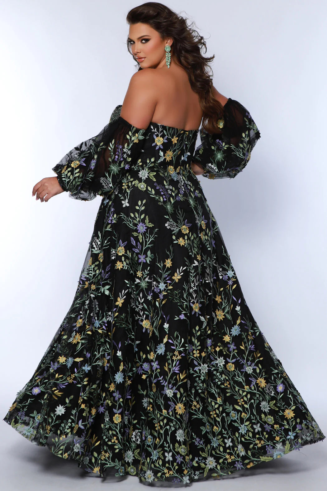 This Sydneys Closet SC7381 long prom dress is perfect for formal occasions or special evenings out. Featuring a plus size A-line silhouette, a sweetheart neckline, and a striking floral pattern, this stylish dress is sure to bring a touch of elegance and glamour to your look. Unleash your romantic side in our 'Watch Me Bloom' formal dress! 