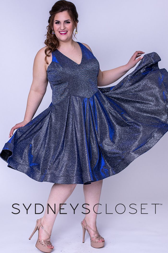 Sydney's Closet 8100 This is a super trendy plus sized V neckline holographic short formal cocktail dress that is knee length.  This short prom dress has wide straps and is bra friendly.  The homecoming dress has a basque waistline and pleated skirt with horsehair trim.  Colors  Cosmic Cobalt, Sonic Silver  Sizes  14, 16, 18, 20, 22, 24, 26, 28, 30, 32